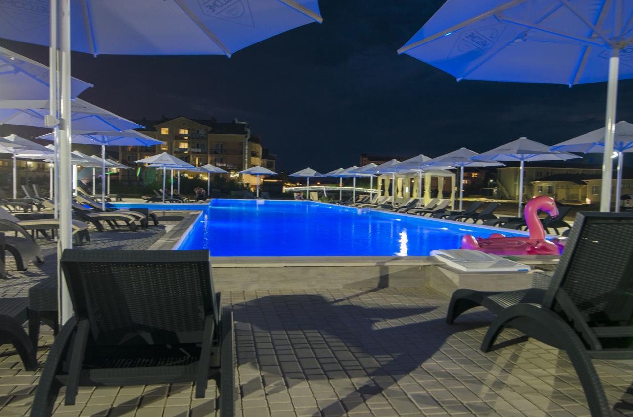 Hotel Welcome Summer Zatoka Zewnętrze zdjęcie
