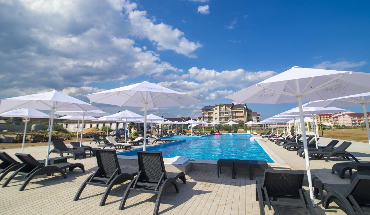 Hotel Welcome Summer Zatoka Zewnętrze zdjęcie