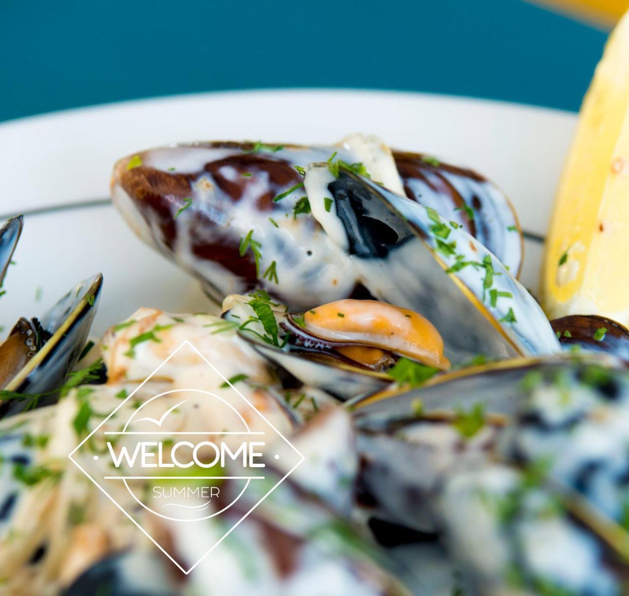 Hotel Welcome Summer Zatoka Zewnętrze zdjęcie